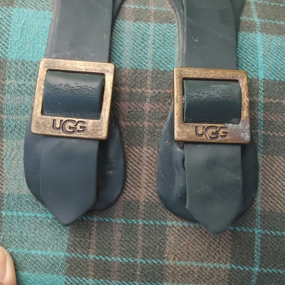 UGG plaid x hunter green rainboots - Picture 6 of 15